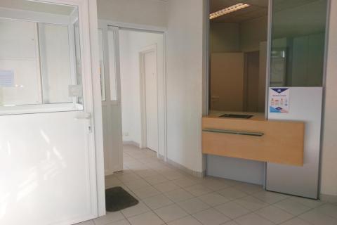 ( VERKOCHT ) Handelspand te koop te centrum Laarne