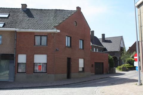 3 slpk woning met garage te huur te Bavegem