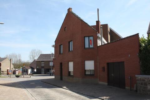 3 slpk woning met garage te huur te Bavegem