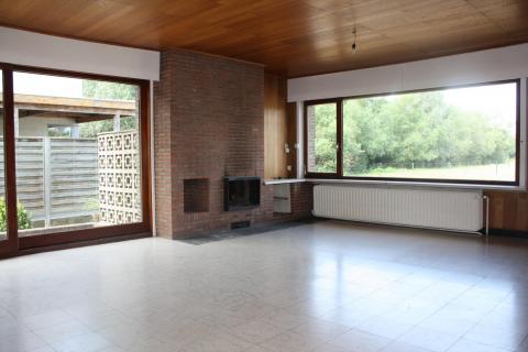 ( ALREEDS IN OPTIE ) Instapklare bungalow op unieke locatie te Heusden 