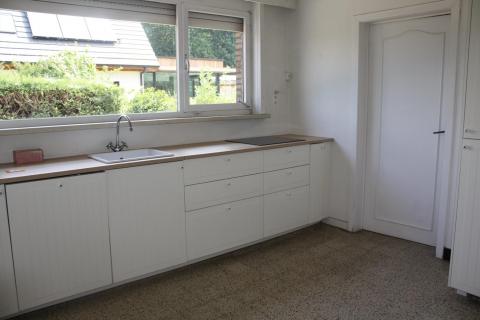 ( ALREEDS IN OPTIE ) Instapklare bungalow op unieke locatie te Heusden 