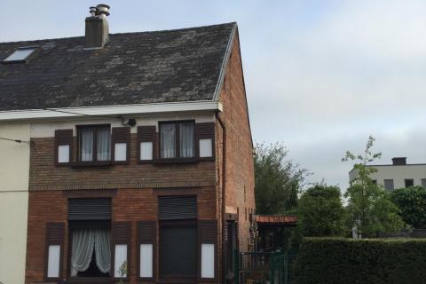 ( ALREEDS IN OPTIE ) Half open bebouwing te Heusden