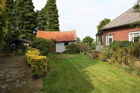 Open bebouwing met leuke tuin te Massemen 