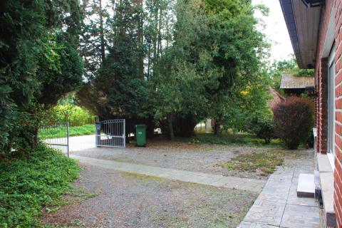 Open bebouwing met leuke tuin te Massemen 