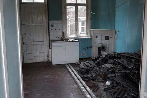 ( ALREEDS IN OPTIE ) Op te frissen woning te Gontrode/Melle