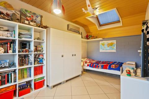 ( IN OPTIE ) Gezellige instapklare woning met leuke tuin te Burst