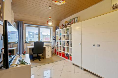 ( IN OPTIE ) Gezellige instapklare woning met leuke tuin te Burst