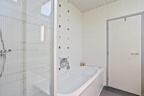 ( IN OPTIE ) Gezellige instapklare woning met leuke tuin te Burst