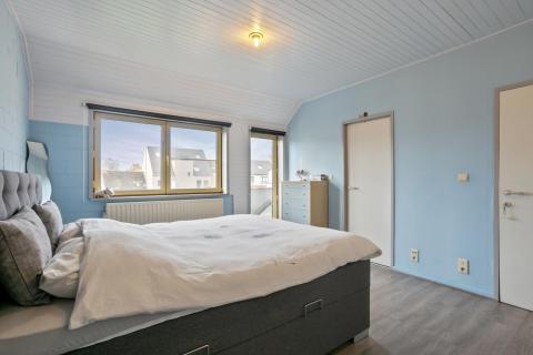 ( IN OPTIE ) Gezellige instapklare woning met leuke tuin te Burst
