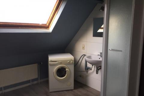 ( OPTIE ) Eénslaapkamer appartement met bureel