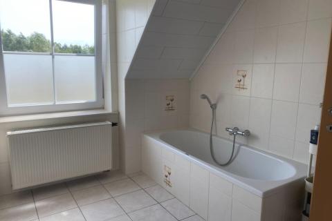 Ruime halfopen bebouwing te Wetteren met leuke tuin