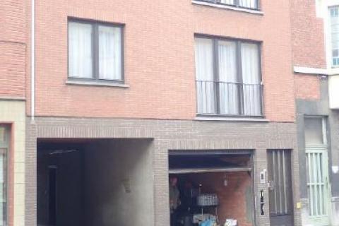 2 slpk appartement op de 1°verdieping te Sint-Amandsberg 