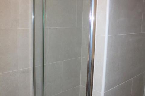 Ruim vernieuwd 2 slpk appartement te Sint-Amandsberg