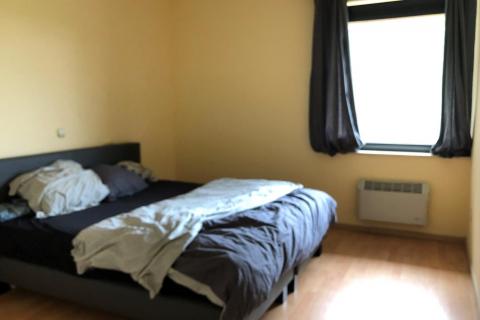 Ruim 2 SLPK appartement met garage vlakbij Gent Sint-Pietersstation