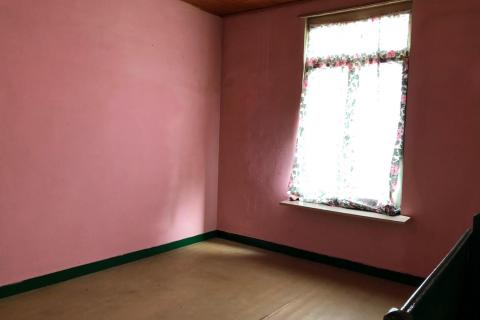 Te renoveren rijwoning