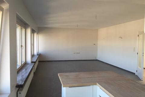 Ruim gerenoveerd appartement met 3 slpk's 