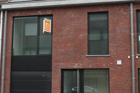 Nieuwbouw woning met 4 SLPK te huur te Gent/Mariakerke 