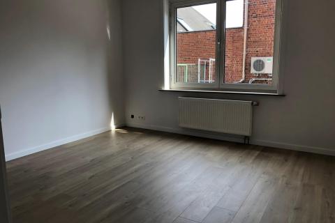 Vernieuwd appartement met 3 slaapkamers