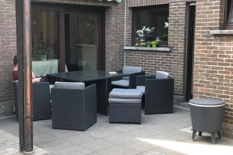 Charmante half open bebouwing in leefstraat