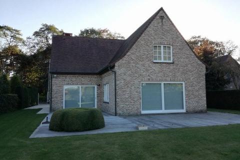 Exclusieve villa in residentieel landeliljke omgeving
