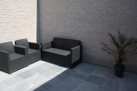 Halfopen bebouwing met 3 SLPK en garage te huur