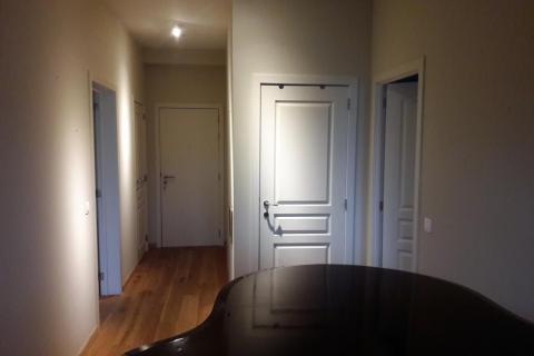 Ruim GLV appartement te Merelbeke met tuin en garage