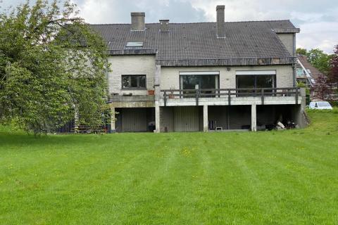 Half open bebouwing met mooi uitzicht