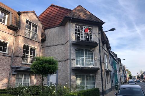 2slaapkamer appartement met terras en garage