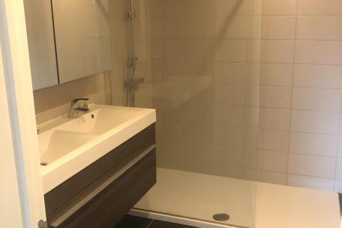 2slaapkamer appartement met terras en garage