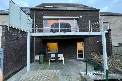 Bel-etage met 2 slaapkamers en garage te Melle