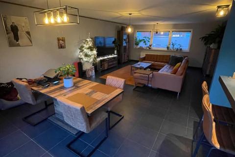 Bel-etage met 2 slaapkamers en garage te Melle