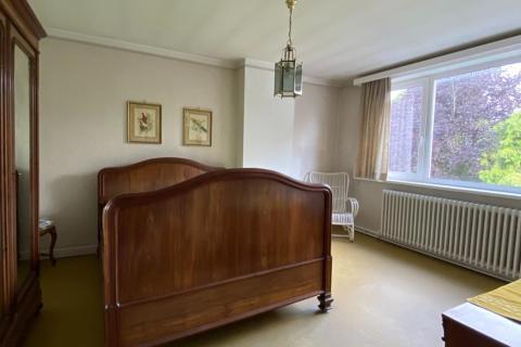 Te moderniseren bel-étage woning te Melle