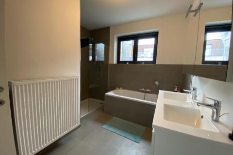 Nieuwbouwwoning met drie slaapkamers ( hob ) 