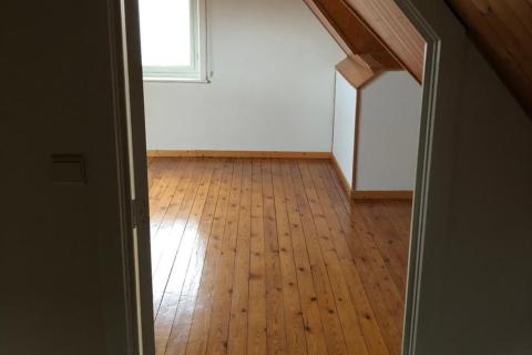 Appartement met ruime slaapkamer in Gijzenzele