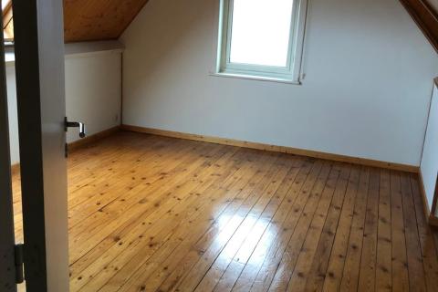 Appartement met ruime slaapkamer in Gijzenzele