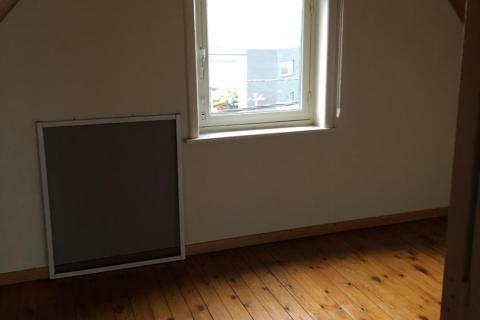 Appartement met ruime slaapkamer in Gijzenzele