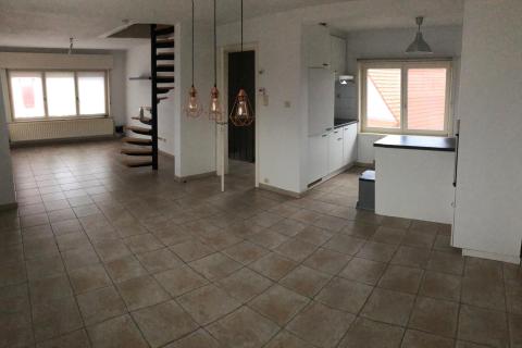 Appartement met ruime slaapkamer in Gijzenzele