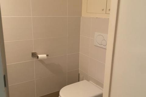 Zeer ruim dakappartement met aangenaam terras