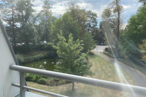 Zeer ruim dakappartement met aangenaam terras