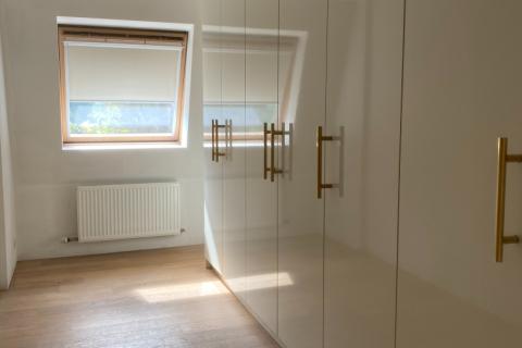 Zeer ruim dakappartement met aangenaam terras