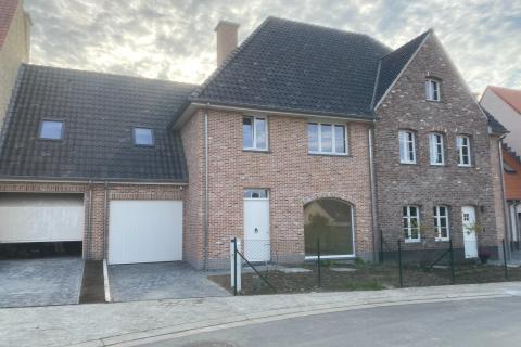 Landelijk woning in leefstraat