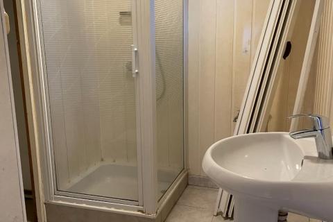 Te renoveren hoekwoning in Merelbeke