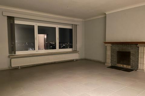 Ruim dakappartement met 3 slaapkamers in hoogbouw te Gent - 125.00m²