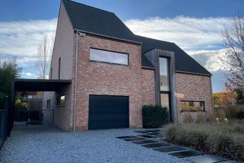 Nieuwbouw woning met tuin, terras en garage in Lochristi - 4 slaapkamers, 4 badkamers, EPC-waarde 72.00, energielabel A - perceeloppervlakte 809.00, bewoonbare 