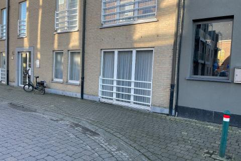 Ruim appartement met garage in Melle, bouwjaar 2001, 2 slaapkamers, EPC-waarde 161.00, energielabel B, 108.00m² bewoonbare oppervlakte