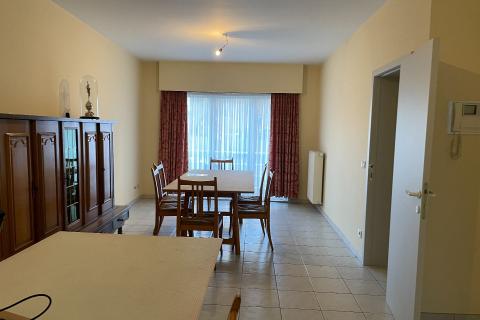 Ruim appartement met garage in Melle, bouwjaar 2001, 2 slaapkamers, EPC-waarde 161.00, energielabel B, 108.00m² bewoonbare oppervlakte