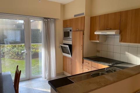 Ruim appartement met garage in Melle, bouwjaar 2001, 2 slaapkamers, EPC-waarde 161.00, energielabel B, 108.00m² bewoonbare oppervlakte