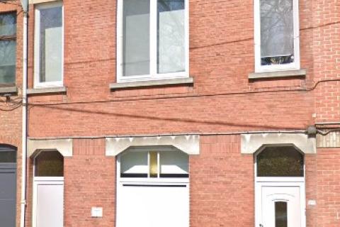 Ruime rijwoning met tuin en terras in Destelbergen: 3 slaapkamers, 175m² bewoonbare oppervlakte, EPC-waarde 459.00, energielabel E
