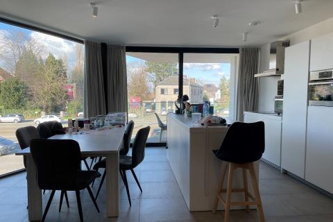 Luxe appartement met terras, lift en garage in Gentbrugge, standaard met energielabel A, bewoonbare oppervlakte 121.00m²