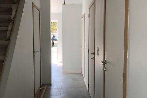 Mooie half open bebouwing met tuin en terras in Heusden, 3 slaapkamers, EPC-waarde 132.00, 2 parkeerplaatsen, perceeloppervlakte 222m², bewoonbare oppervlakte 1